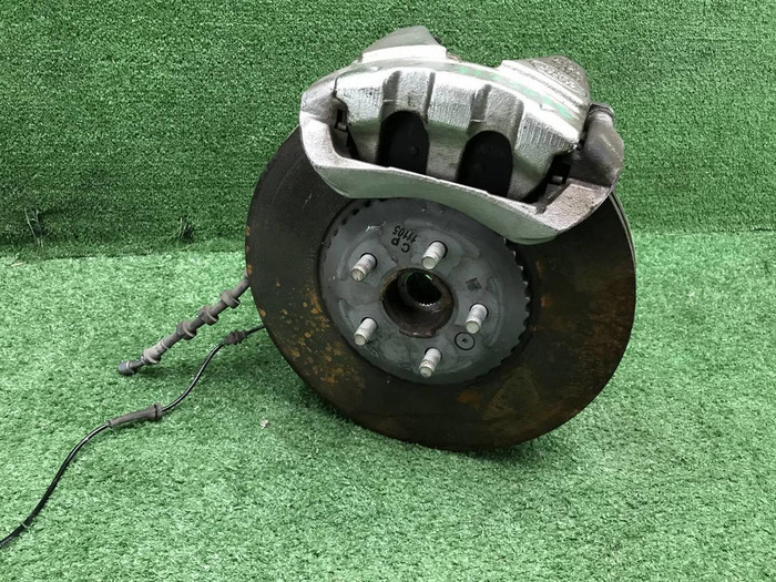 Кулак передний правый LR Discovery Sport (19-нв)