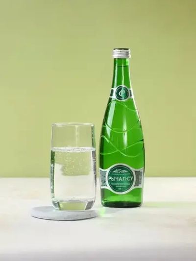 Вода газированная Рычал-Су, в стекле, 0,5 л