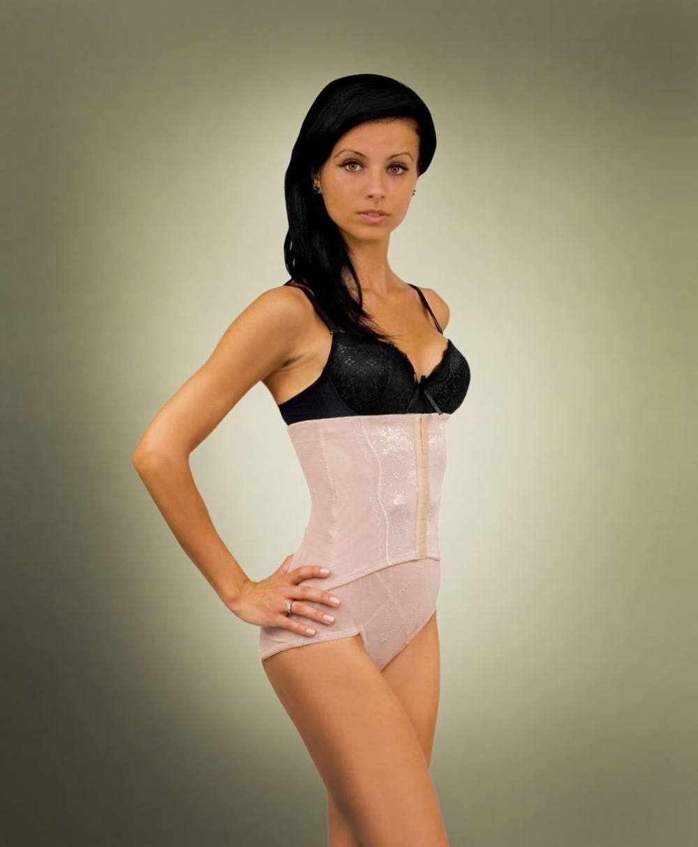 Трусики-корсет на косточках (Размер: M) (Цвет: черный)