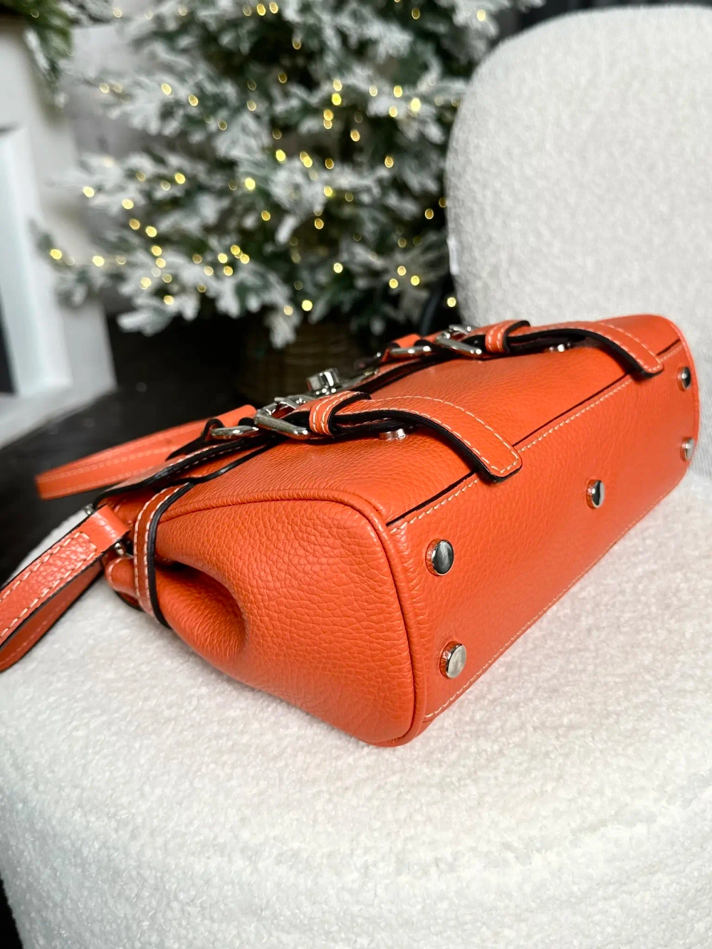 Женская оранжевая сумочка из натуральной кожи