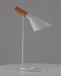 Настольная лампа офисная Moderli Turin V11335-1T