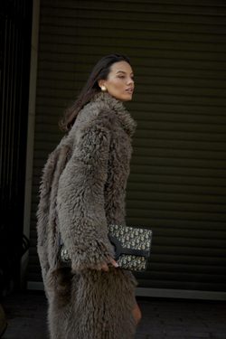 Двустороннее пальто-дубленка Tigrado