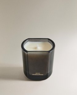 Zara Home Свеча ароматическая Spicy Sandalwood 220 г, растительный воск, аромат древесный, Коричневый