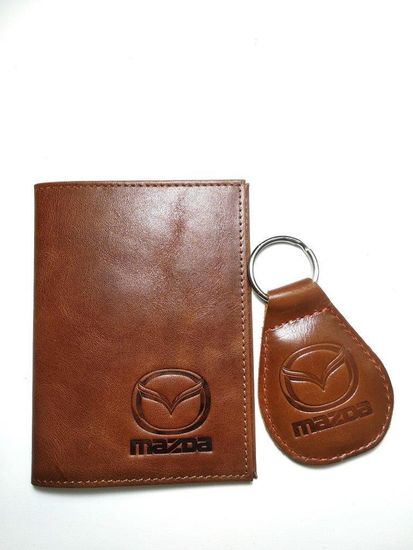 Подарочный набор автомобилисту "Стиль" (брелок с логотипом + обложка для автодокументов)