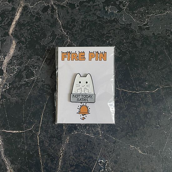 Значок металлический на одежду/Пин. Кот. Not Today