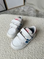 Кроссовки Adidas, 23