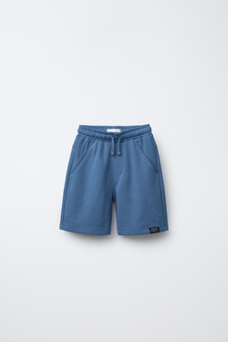 ZARA КОМПЛЕКТ ИЗ ФУТБОЛКИ И ШОРТОВ С НАДПИСЬЮ, СИНИЙ ЭЛЕКТРИК