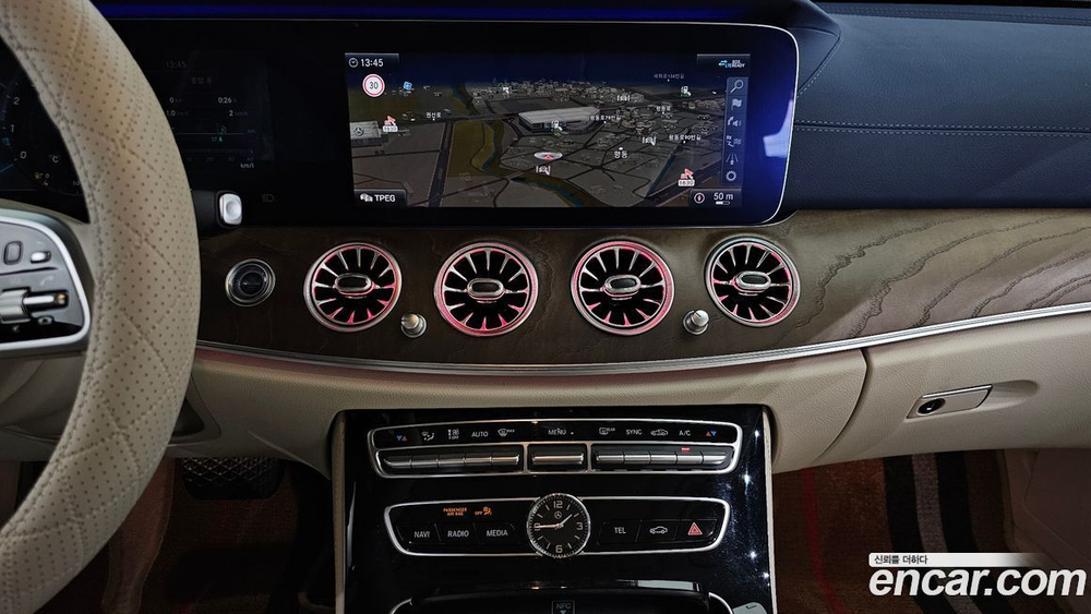 Mercedes-Benz E-Class W213 E300 4MATIC Exclusive (04.2020)