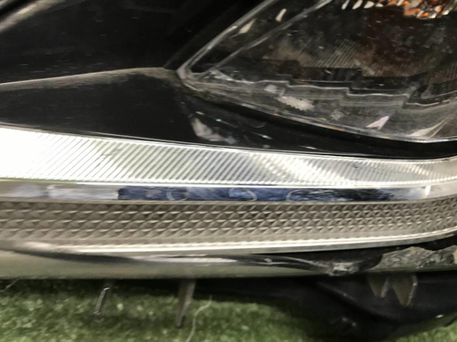 Битая Фара левая Toyota Camry xv70 (2017-н.в.) LED