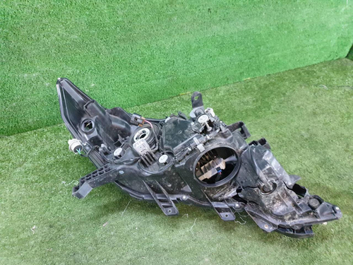 Битая Фара левая Toyota Land Cruiser Prado 150 (2013-2017) LED