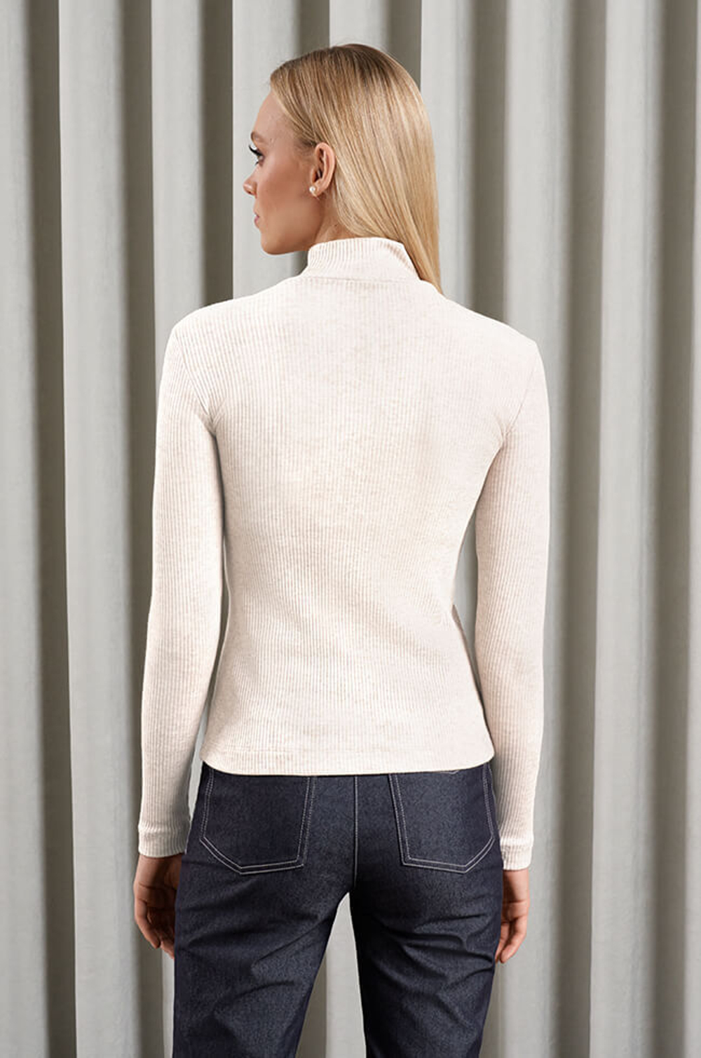 22934 Джемпер женский (ванильный)