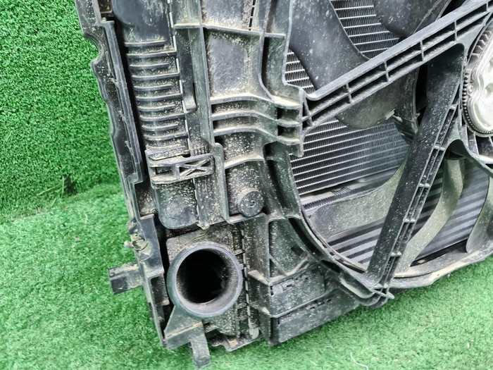 Кассета радиаторов BMW 3er G20 (2018-н.в.)