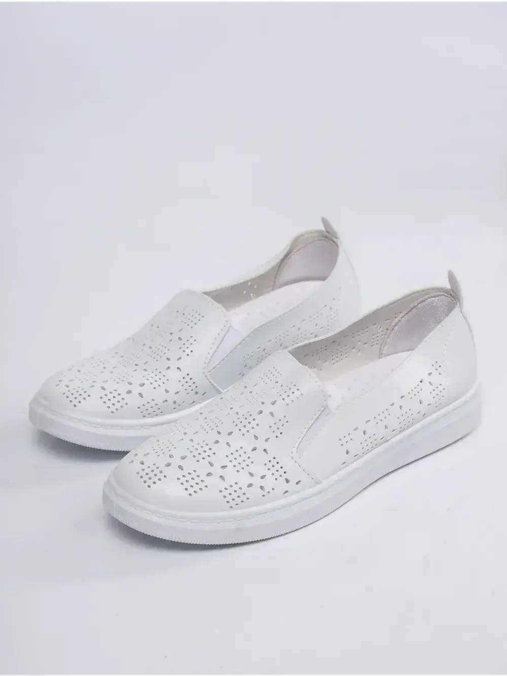 Мокасины летние с перфорацией