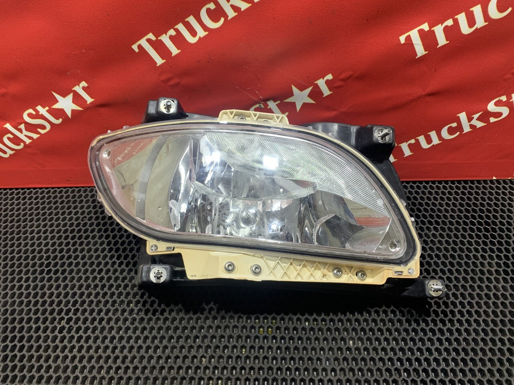 Фара противотуманная правая 2021г