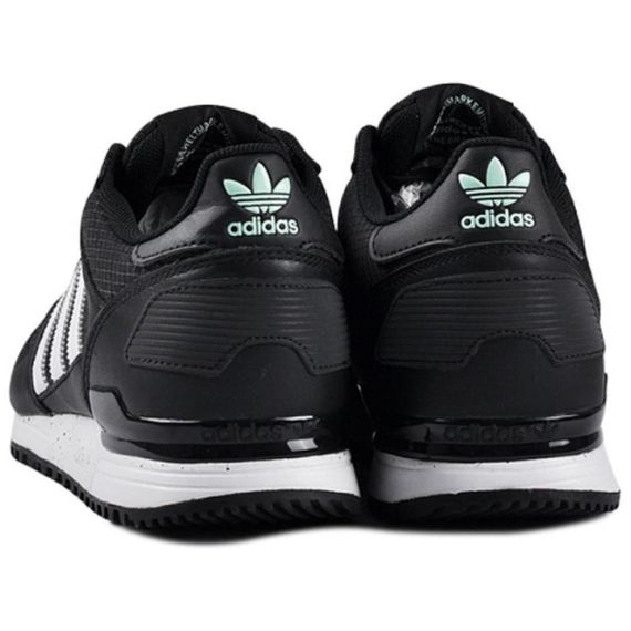 Кроссовки adidas originals ZX 700 - самая популярная модель в мире.