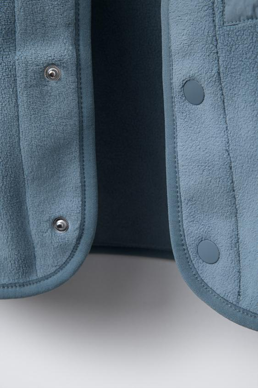 ZARA КУРТКА ИЗ ПОЛАРФЛИСА, СИНЕВАТЫЙ