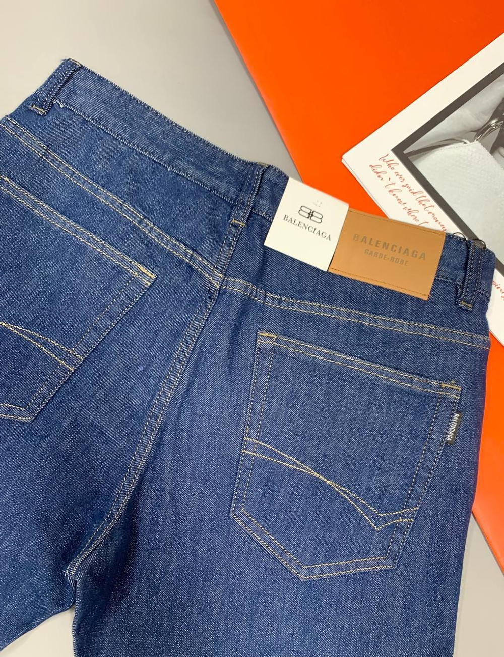 Джинсы Balenciaga