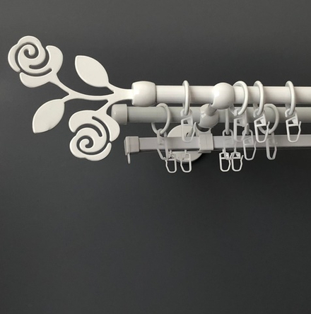 Карниз кованый "Роза Ост" d16 мм трехрядный со второй направляющей, цвет белый