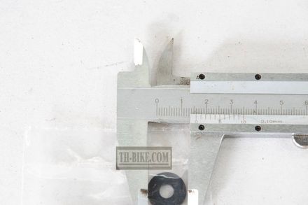 94103-05700. WASHER, PLAIN, 5MM