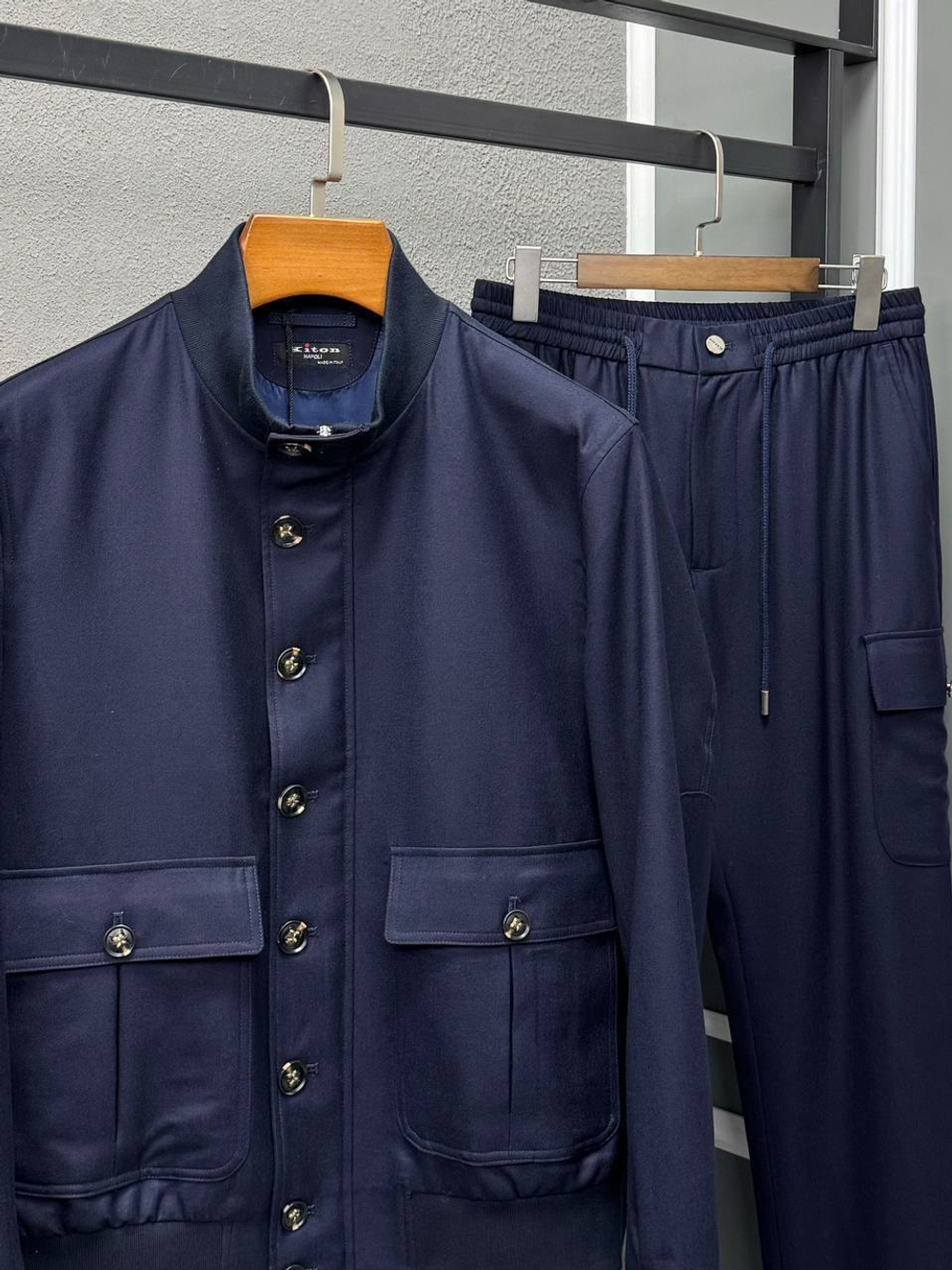 Костюм Kiton