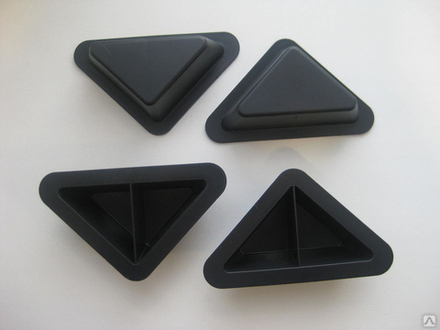 Опора пластиковая треуг. 15мм (1000)