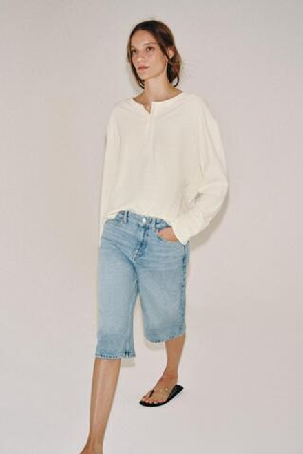ZARA ФУТБОЛКА В СТИЛЕ РУСТИК С ВОРОТНИКОМ НА ПУГОВИЦАХ, ЭКРЮ