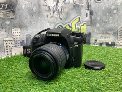 Samsung GX-10 Kit Schneider Kreuznach 18-55mm