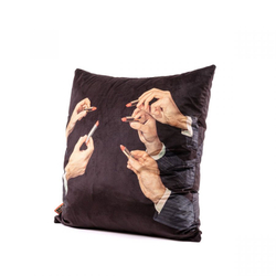 Подушка Lipstick Black