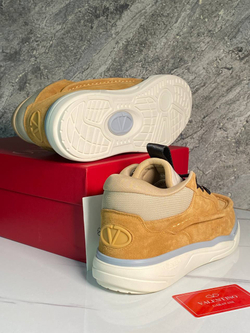 Кроссовки Valentino