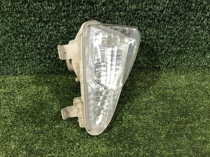 Повторитель переднего бампера правый Toyota Camry 7 XV50 (2017-2018)