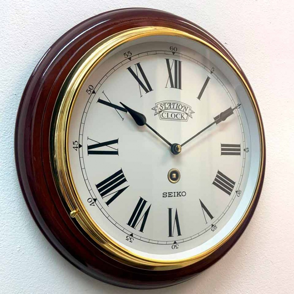 Настенные часы Seiko QXA143BN