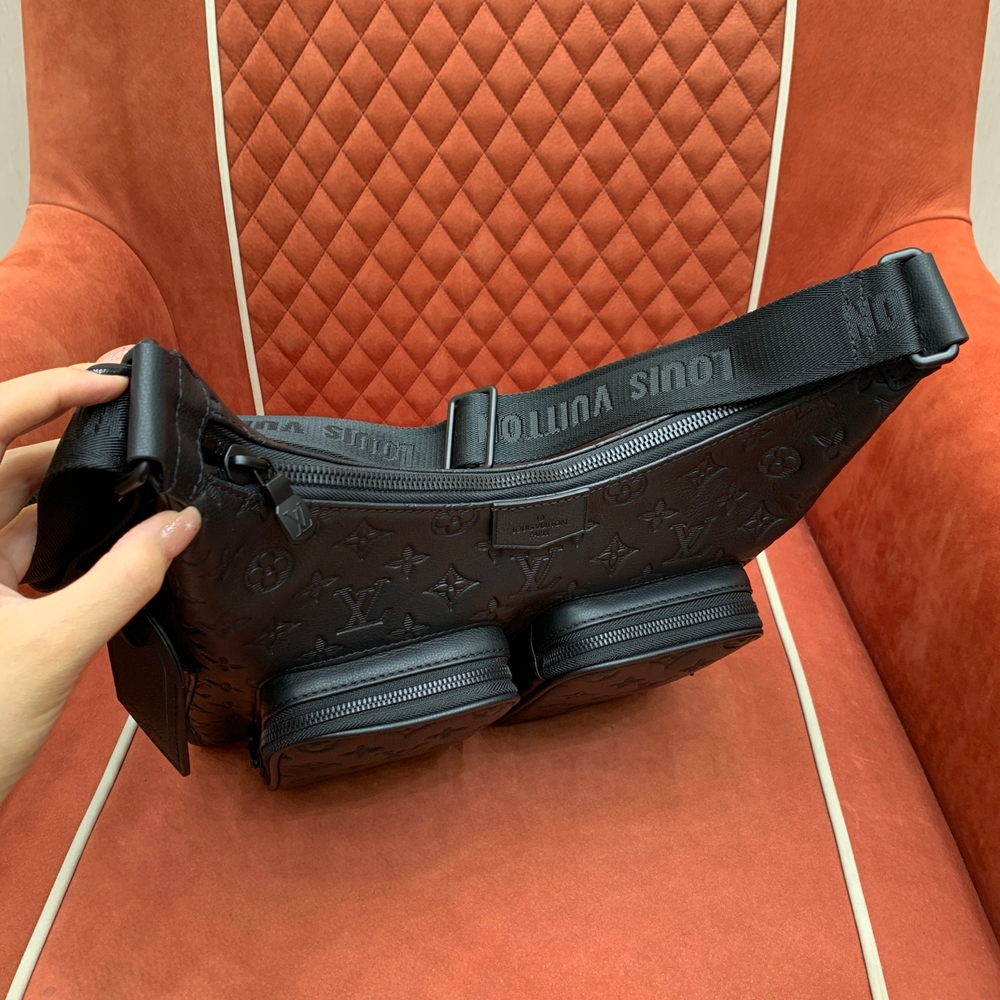 Louis Vuitton Hobo Cargo