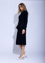 Женский черный элегантный костюм с двубортным жакетом