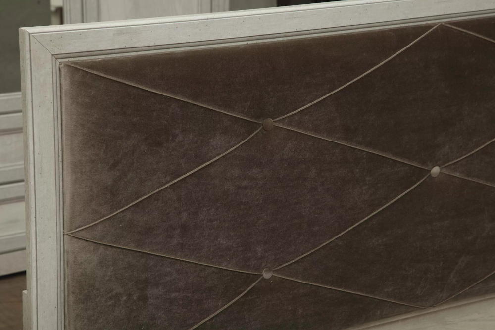 Кровать Сохо 32.26-01 (1400)с под. мех. бетон белый/бетон патина