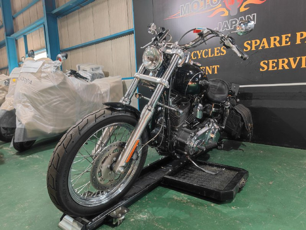 Harley-Davidson Super Glide FXDC1580 2013
