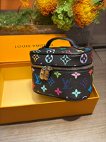 Косметичка Louis Vuitton