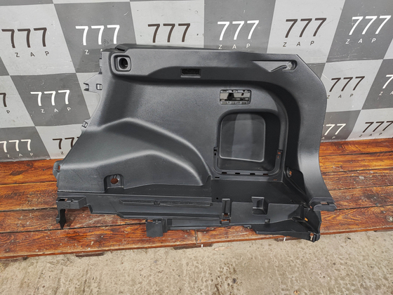 Обшивка багажника правая Toyota RAV4 V (XA50) 18-нв Б/У Оригинал 6473042280C0