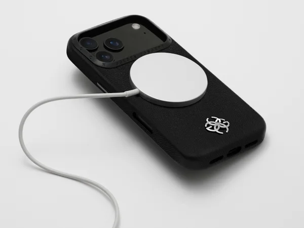 СОВМЕСТИМ С  MAG SAFE