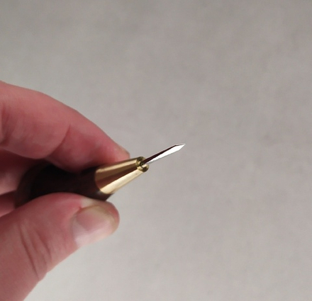 Шило мечевидное