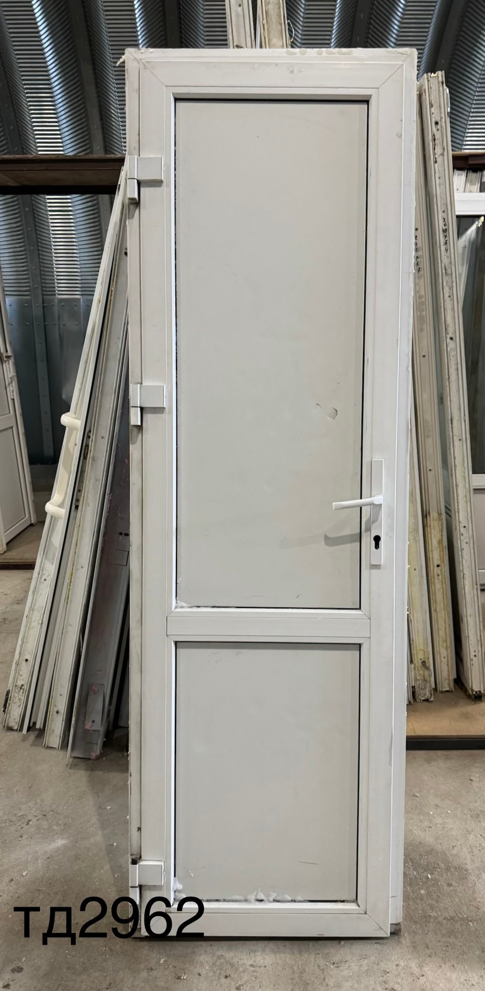 Дверь пластиковая входная Б/У 2070(в) x 660(ш)