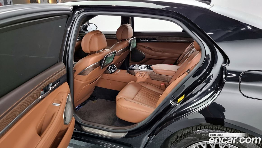 Genesis G90 3.8 AWD (12.2020)