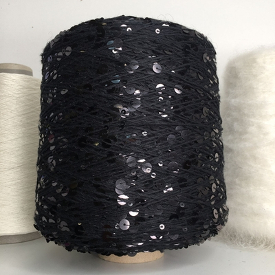 GLAMOUR; 100% хлопок, пайетки 3мм и 6мм; 240м/100гр; цвет: чёрная нить с чёрными глянцевыми пайетками; Есть бобинка: 189 гр