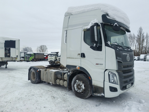 CHENGLONG H7 4x2 Седельный тягач LZ4181H7AB (Дизельный, 12.2 л, 462 л.с. АТ)