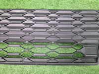 Решетка переднего бампера Mini Hatch F56 (21-24)