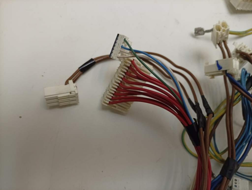 CS341062D2/2-07 кт32 Проводка для стиральных машин Candy 41043639 б/у