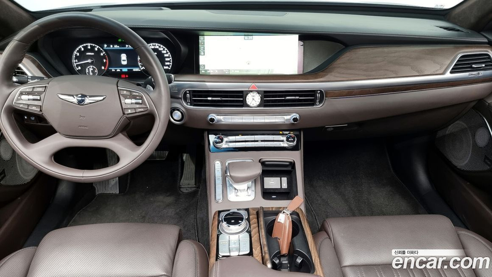 Genesis G90 3.8 AWD (11.2020)