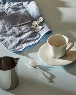 Alessi - Набор из 4 ложек для кофе эспрессо, 10 см. / артикул   AMMI08SET  / GTIN 8003299320073