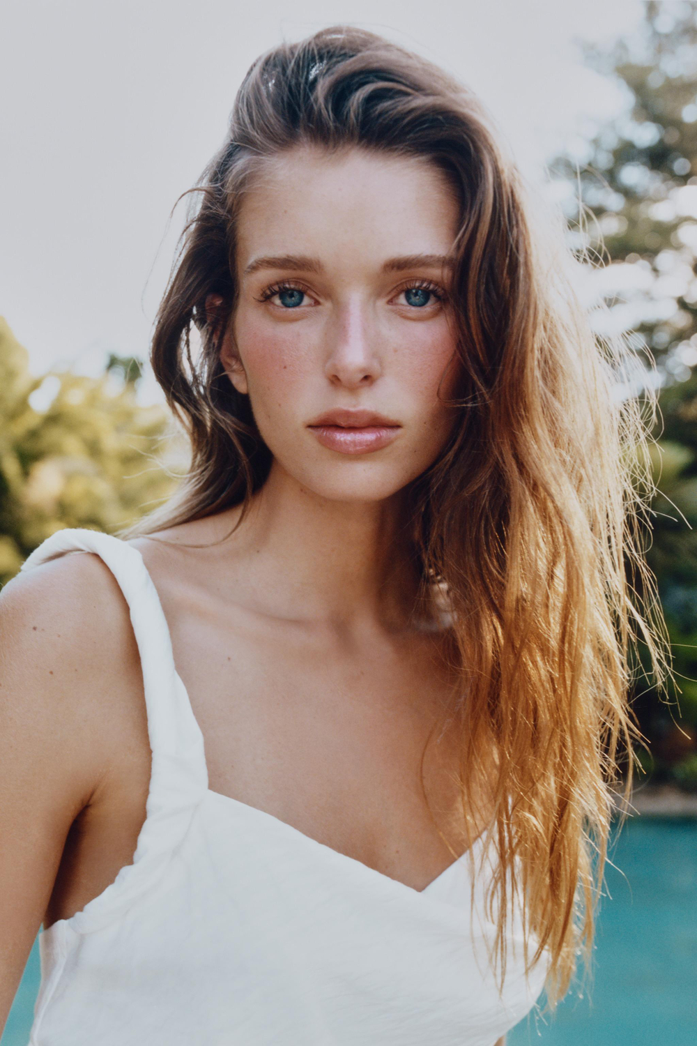 ZARA ПЛАТЬЕ МИДИ СО СБОРКАМИ, БЕЛЫЙ
