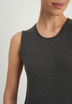 Платье NARINA с закрытым декольте, серый меланж