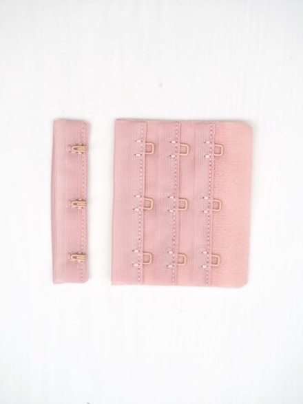 Застежка для бюстгальтера пудровая (лотос) широкая с крючками 3х3 Lauma (Латвия)